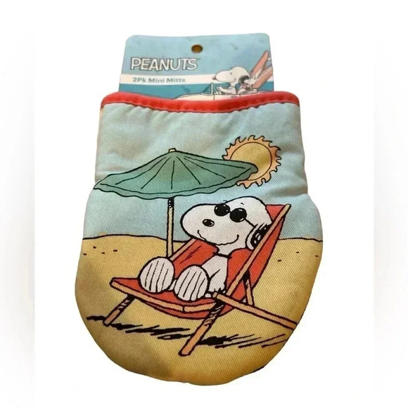 Bundle Peanuts Snoopy Comic “At the beach”NWT Hanging Kitchen Towel & Oven Mitts - Picture 4 of 9